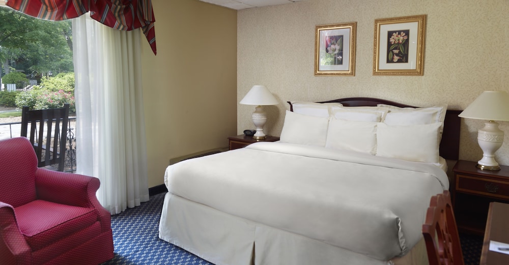 Stone Mountain Inn 9/46