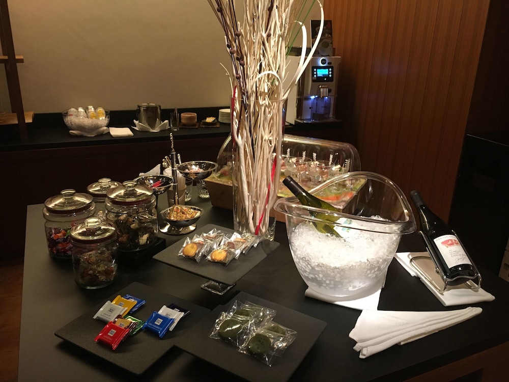 Kyoto Tokyu Hotel 80/98