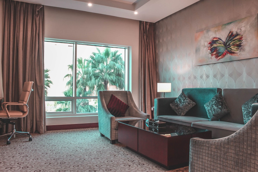 Velvet Hotel 32/54