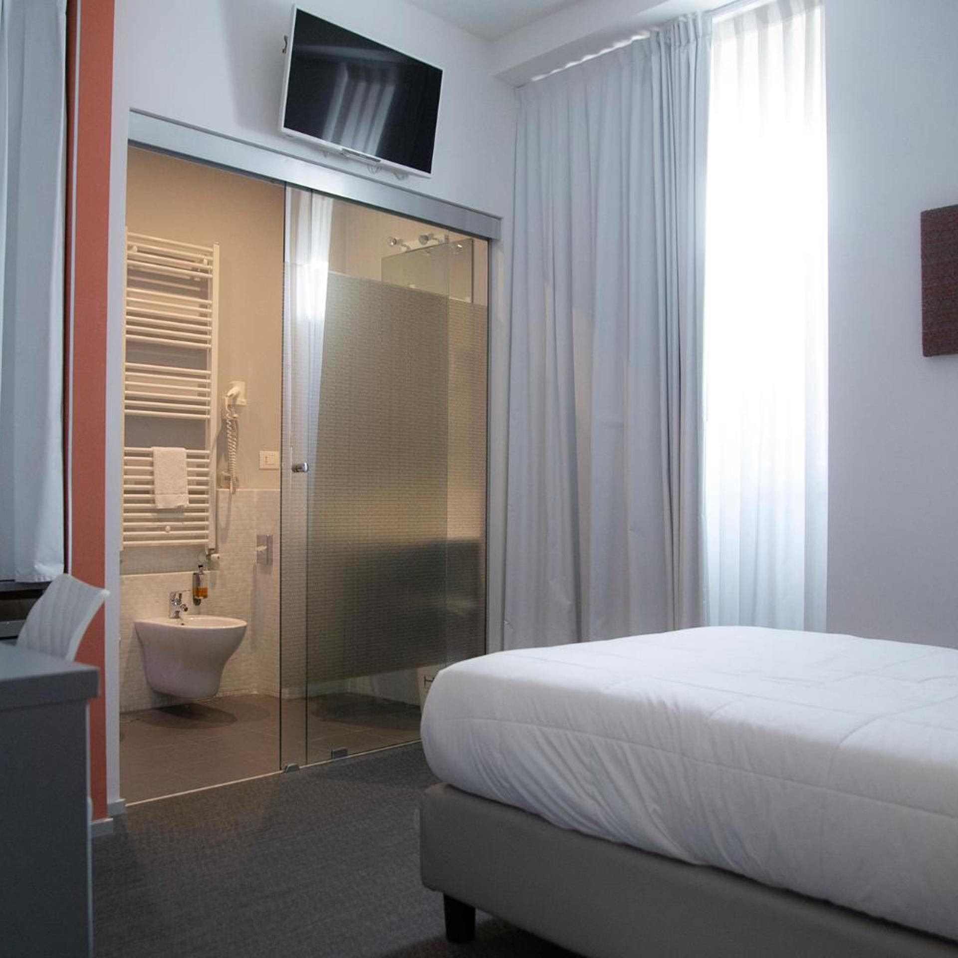 Room, Single