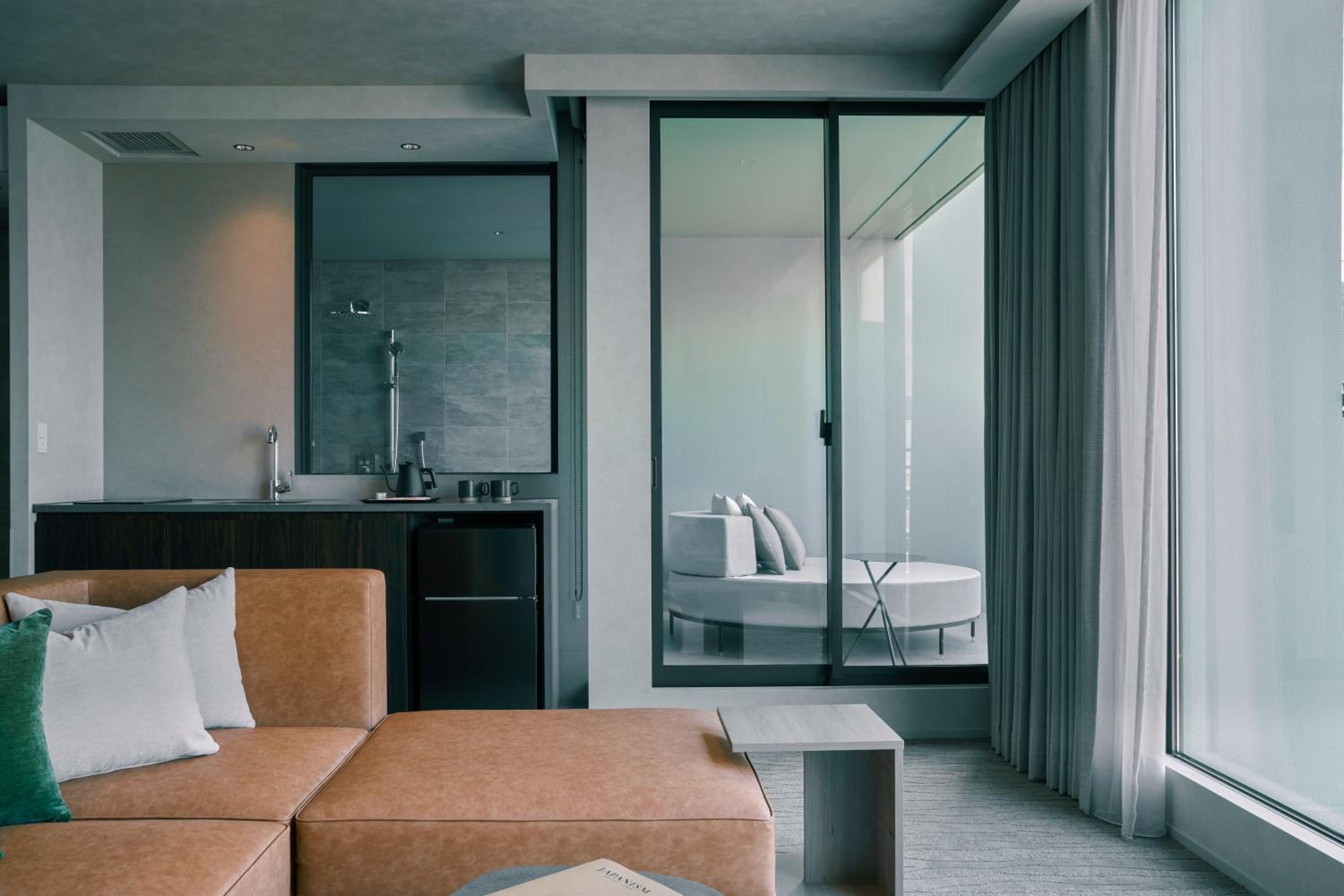 Roof Top, Suite