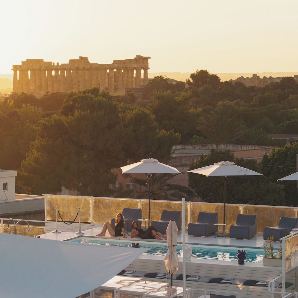Selinunte Boutique Hotel 54/60
