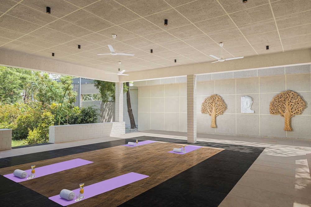 Essentia Luxury Resort & Spa Udaipur 30/61
