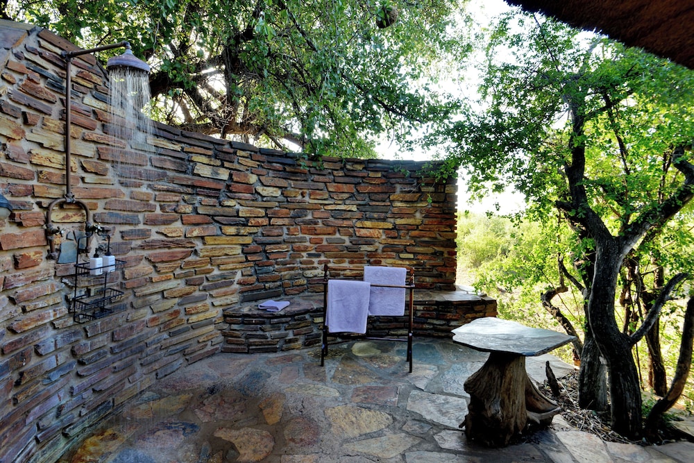 Motswiri Private Safari Lodge 30/67
