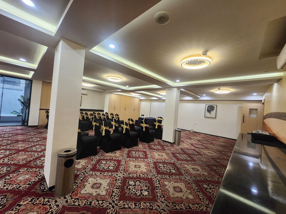 Mastiff Hotel, Ankleshwar 39/60