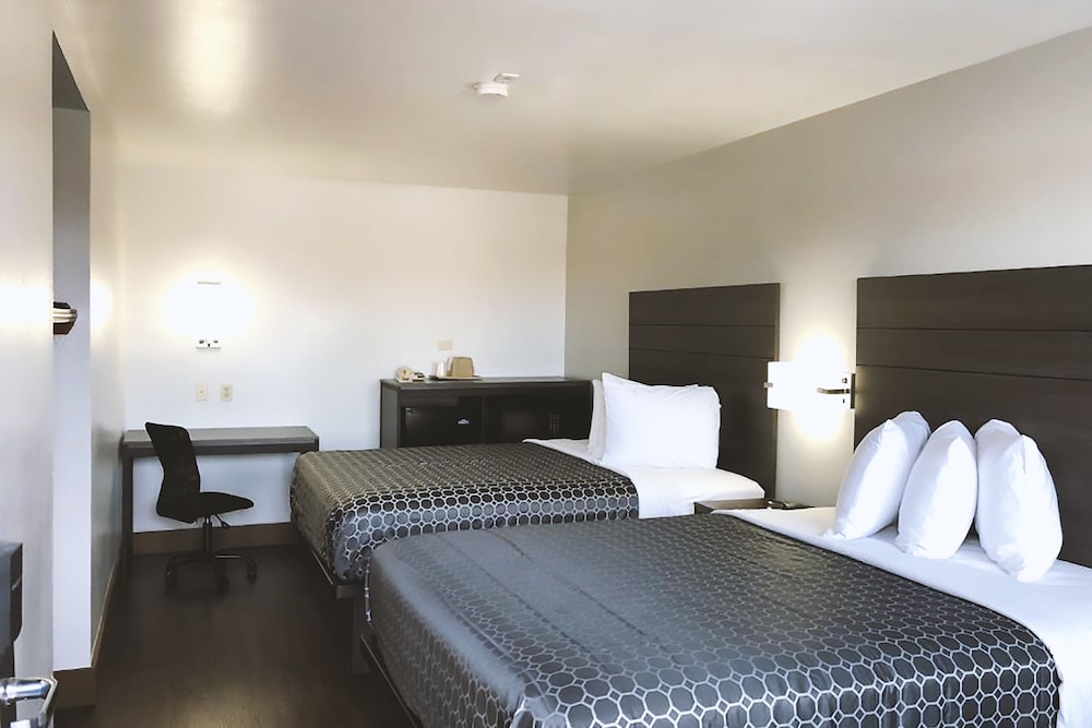 Americas Best Value Inn & Suites San Antonio Arena District 9/21
