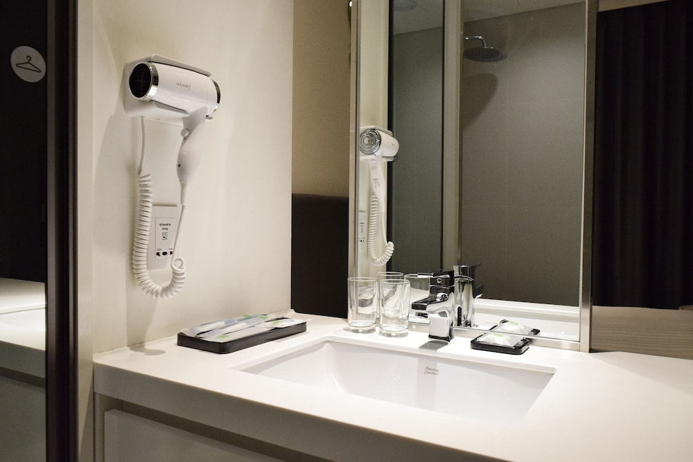 Ibis Styles Ambassador Seoul Yongsan 14/70