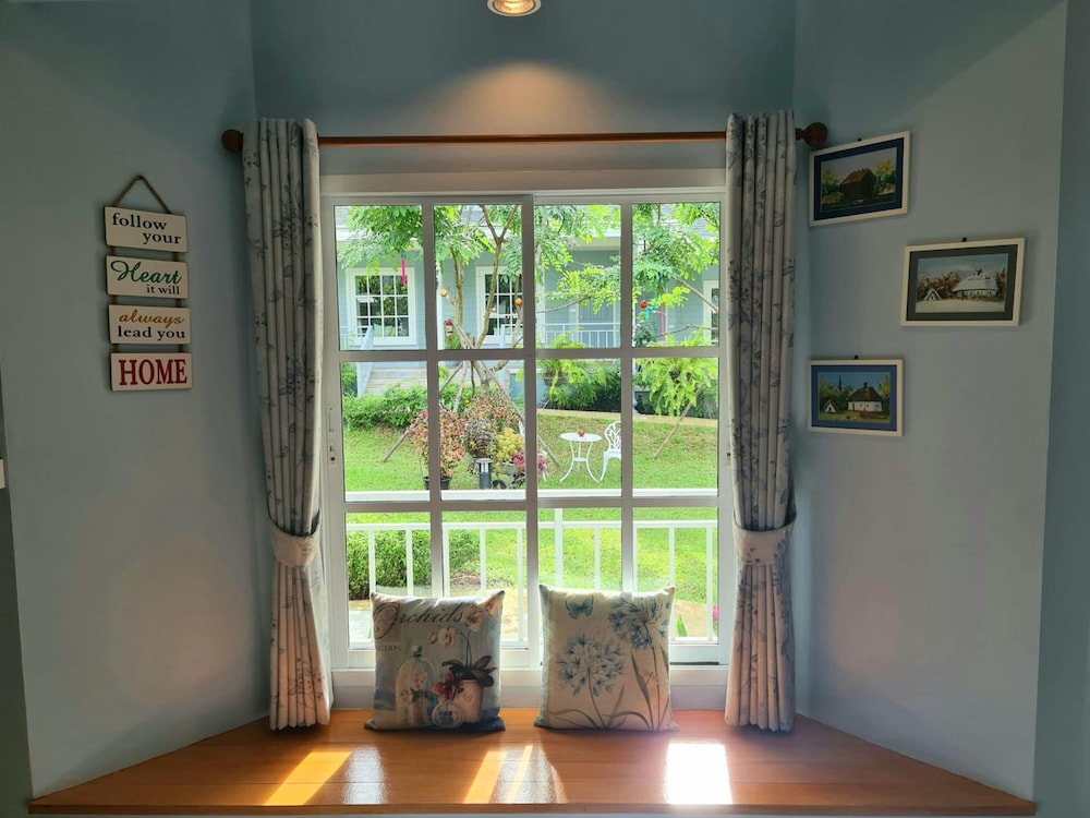 Little Cottage 20/43