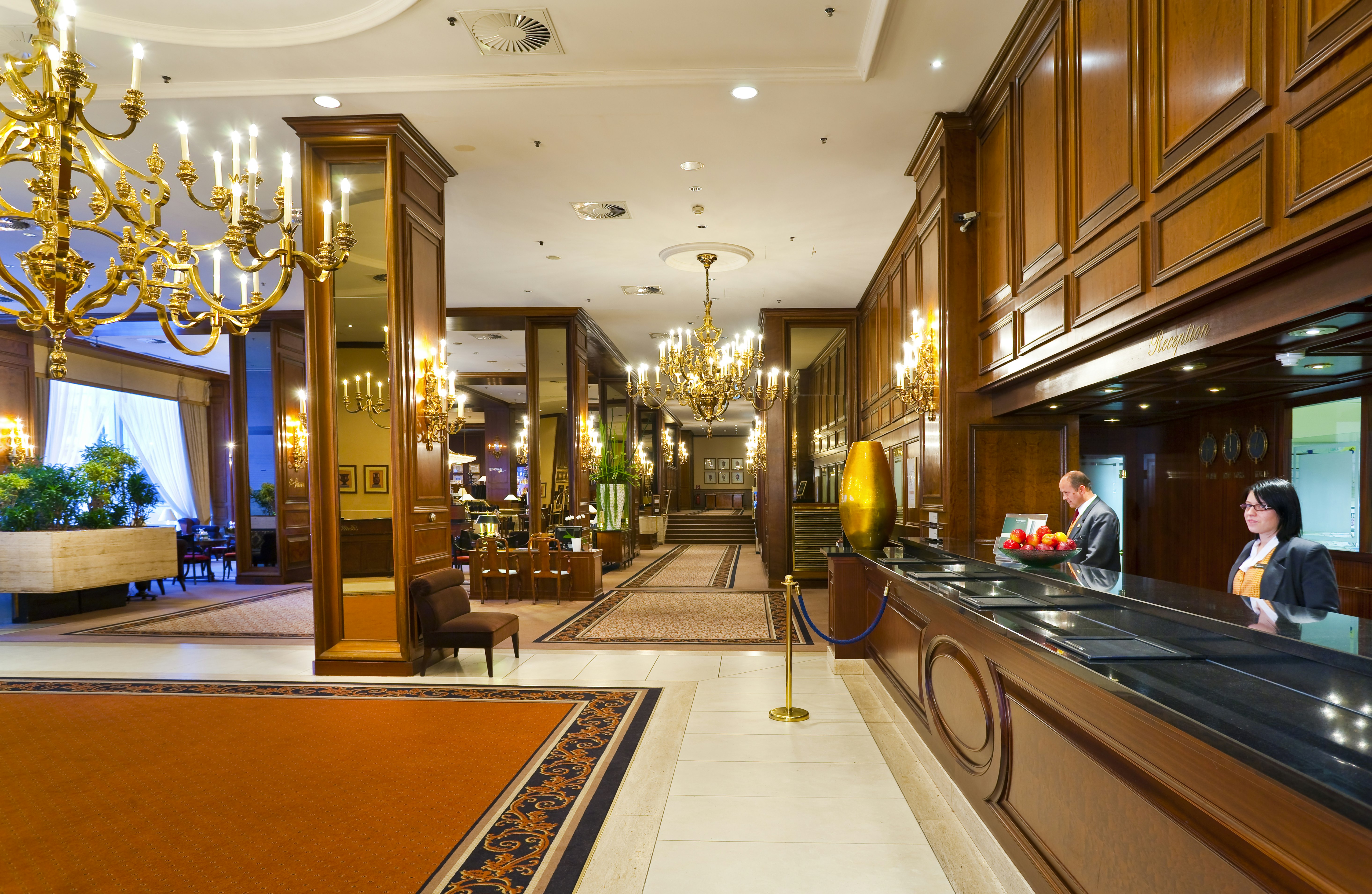 Intercontinental Vienna Hotel 10/81