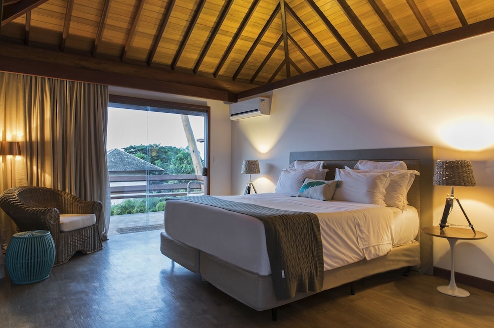 DELUXE, DOUBLE BED