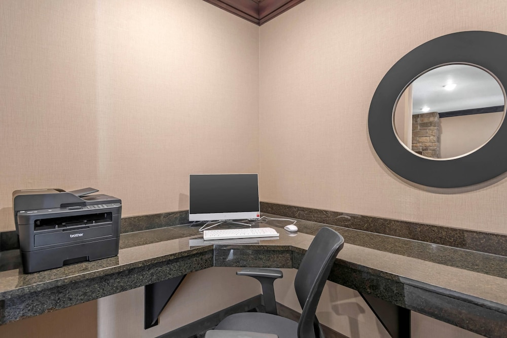 Comfort Inn & Suites Morgan - South Ogden 56/63