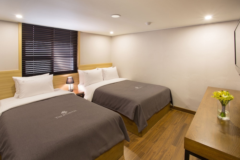DELUXE, TWIN BEDS