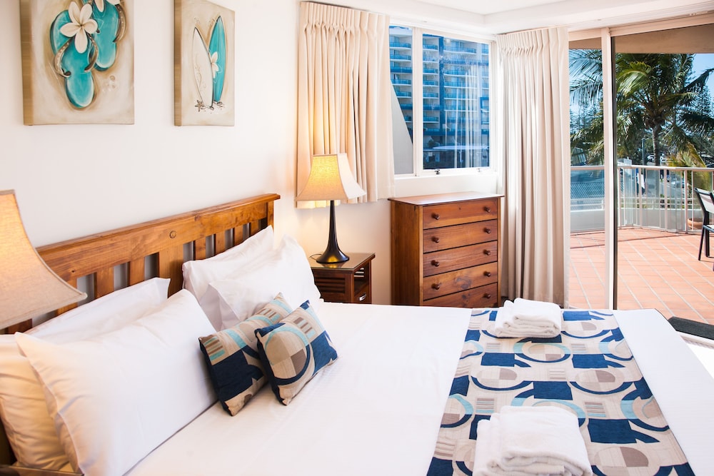 Sandcastles Mooloolaba 25/70