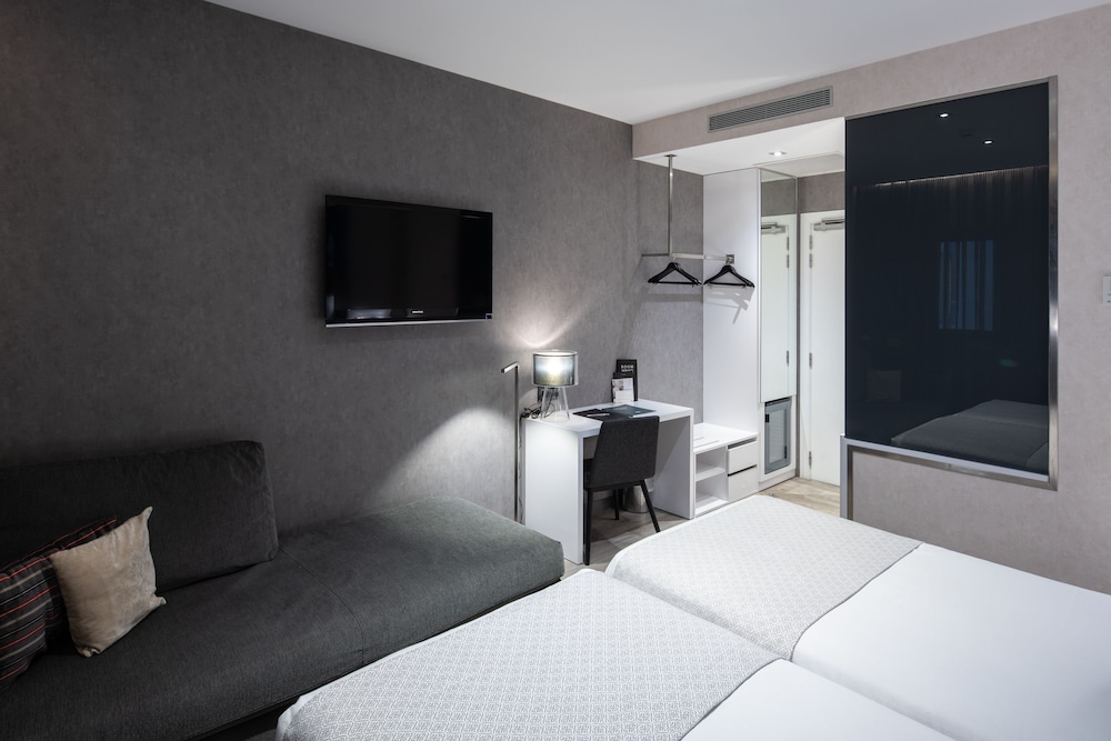 Hotel Catalonia Gran Via Bcn 14/50