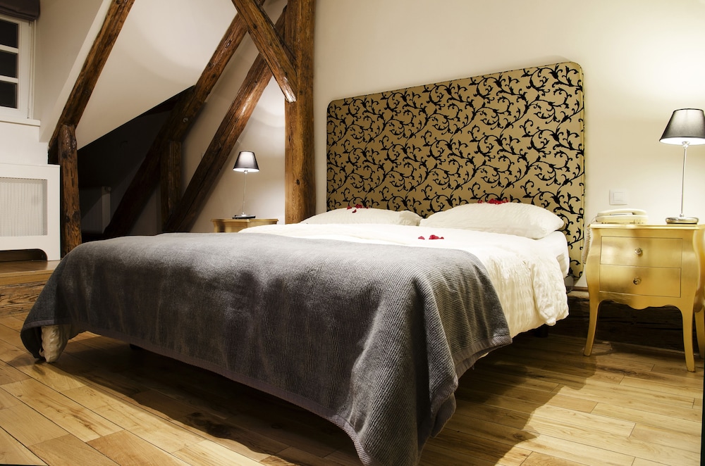 Dolce Vita Suites Hotel 18/48