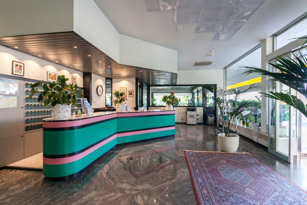 Hotel Cormoran 9/66
