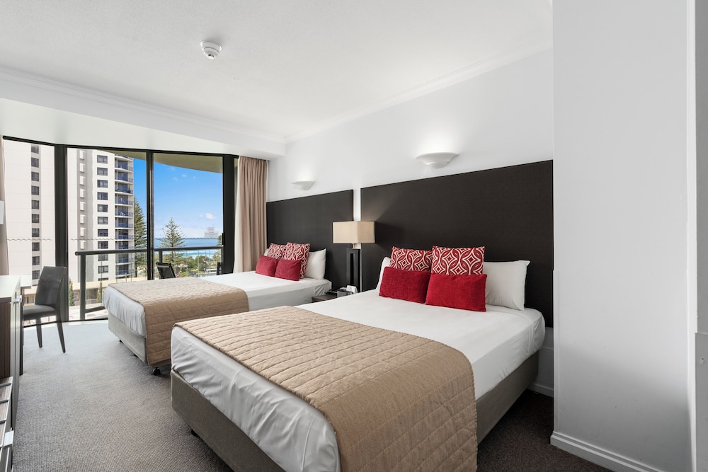 Mantra Legends Surfers Paradise 33/76