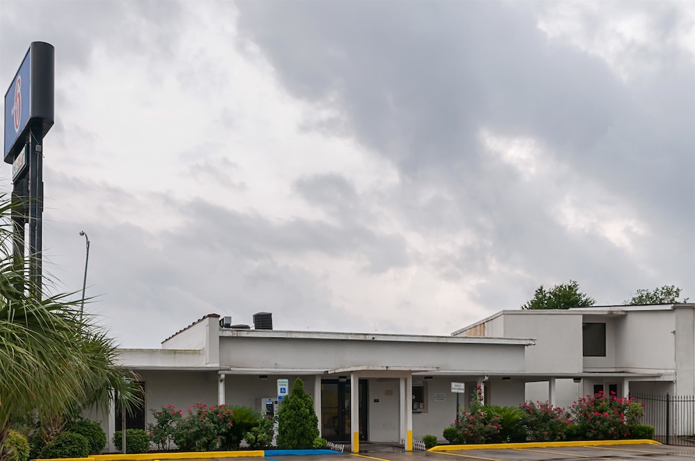 Motel6 New Orleans, LA - Near Downtown in NEW ORLEANS - LA