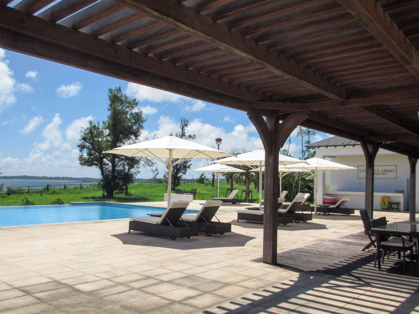 Livemax Amms Canna Resort Villa 5/7