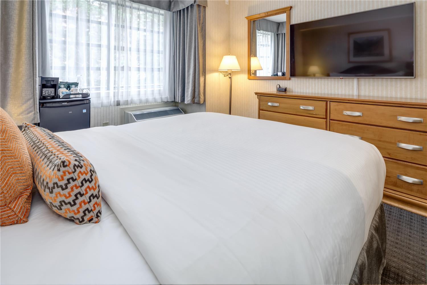 Standard, King Bed, Queen Bed