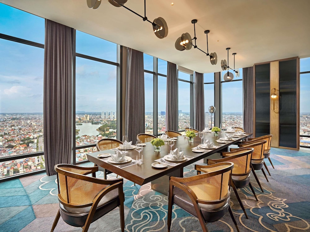 Pullman Hai Phong Grand Hotel 35/50