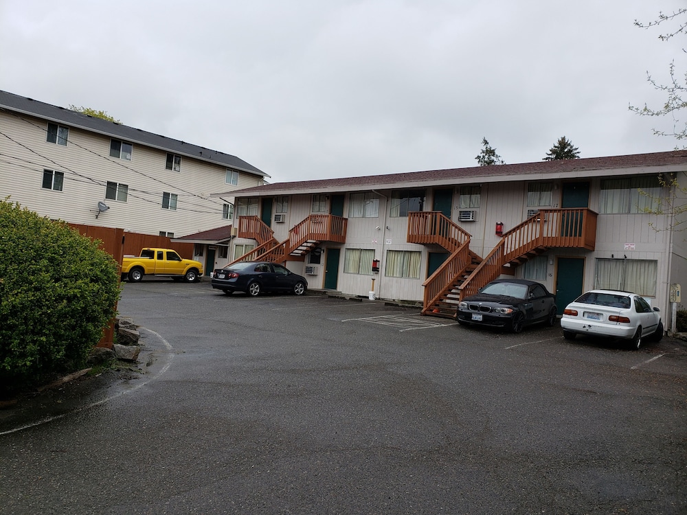 Pacific Lodge Tacoma 11/19