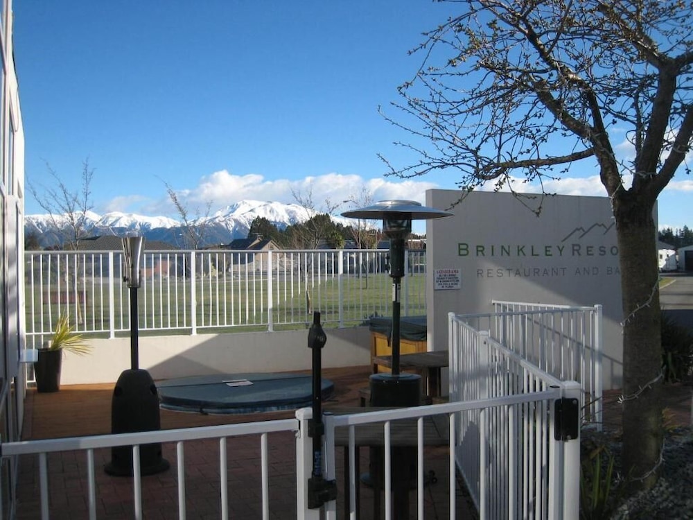 BRINKLEY RESORT 6/50