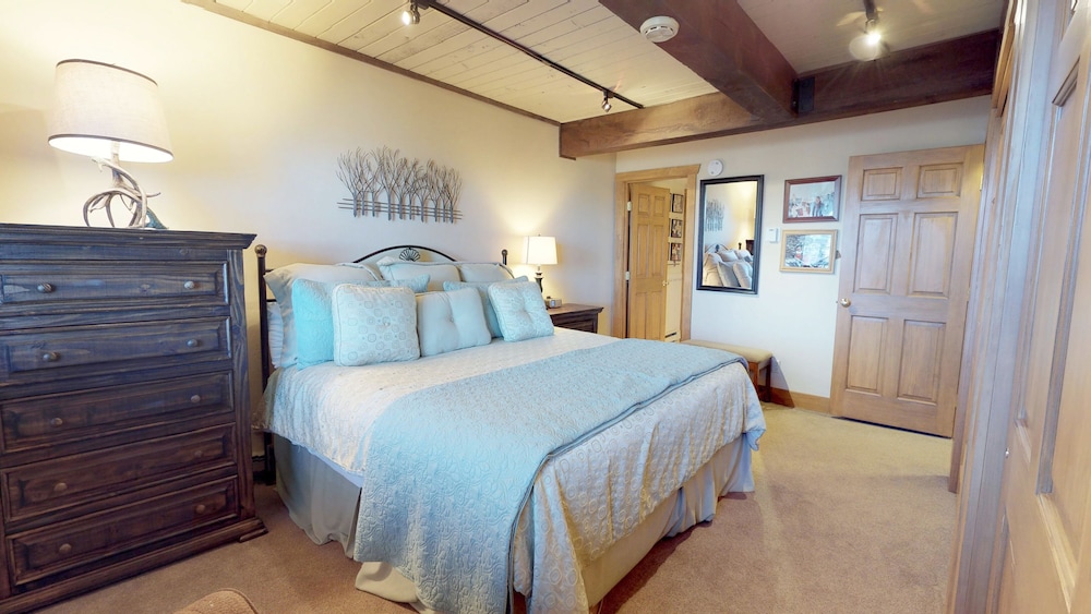 Top of the Village - Destination Hotels & Resorts 11/56
