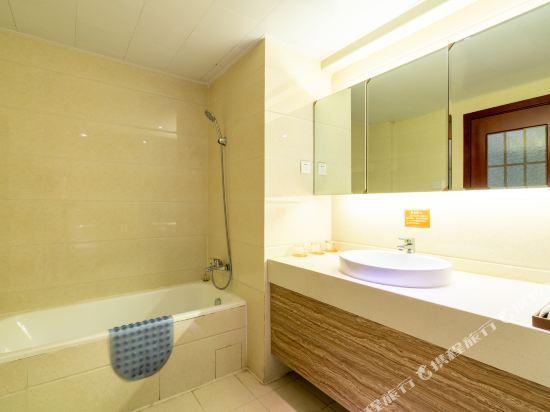 Mingfanju Hotel (Kunming Jinma Bijifang) 15/16