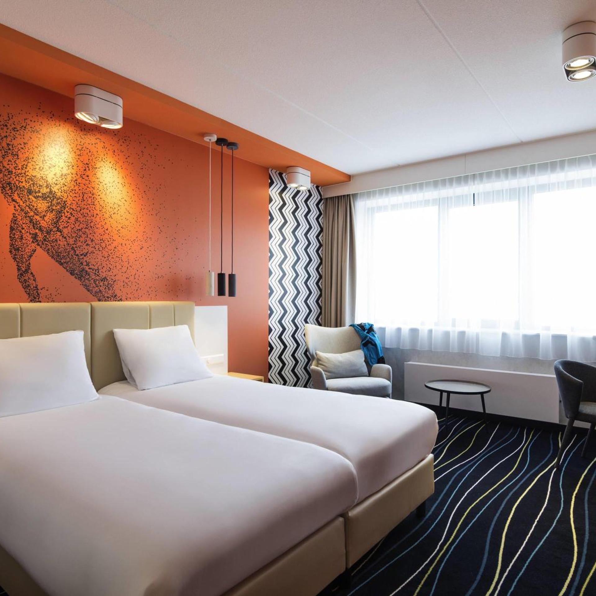 Motion, Double Bed