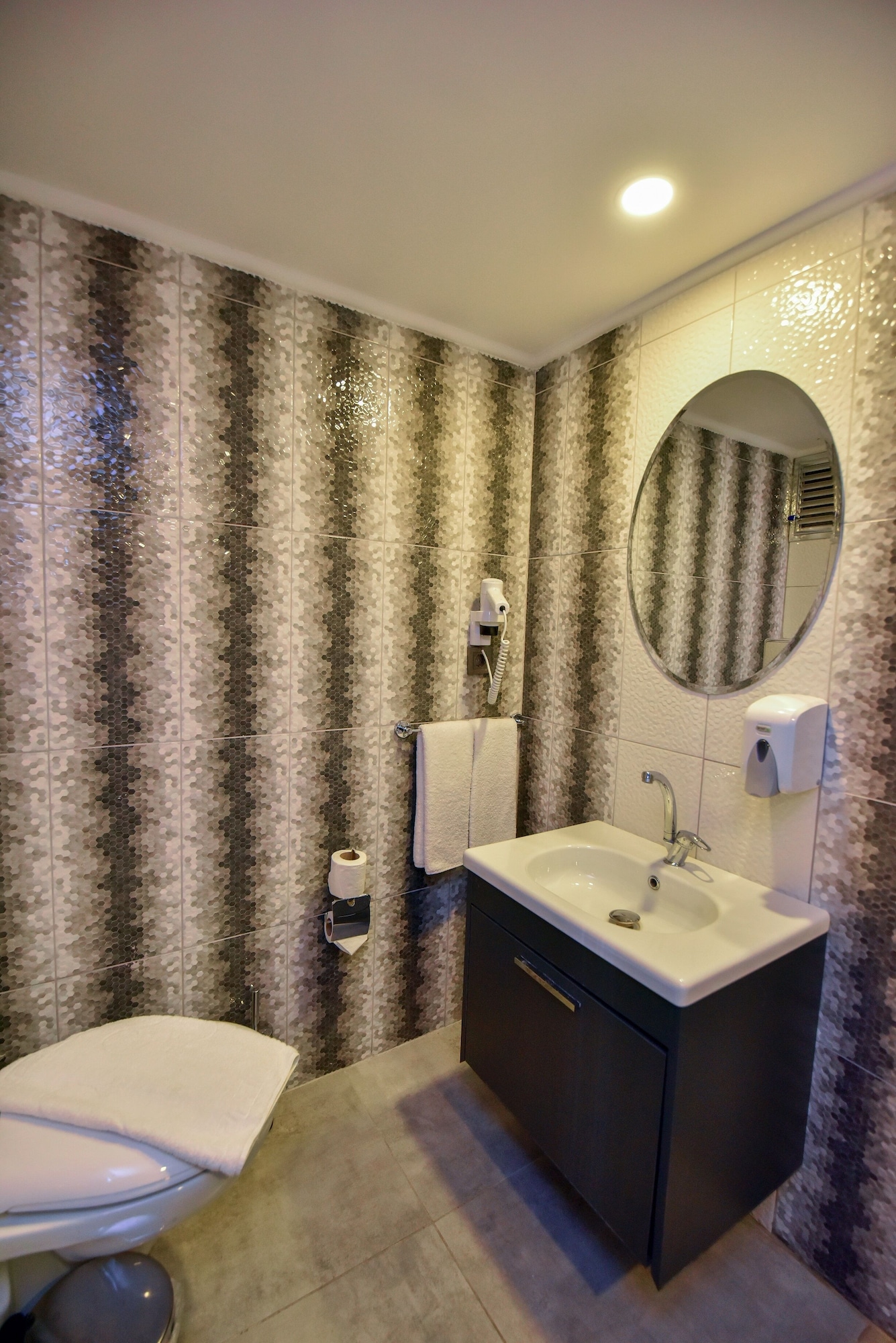 غرفة قياسية بسرير كوين، Select Erdem Hotel 4/4