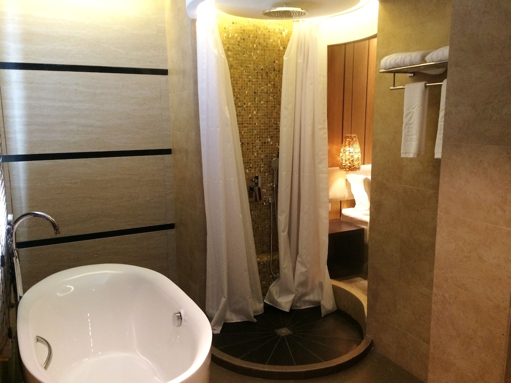 Eska Hotel 48/49