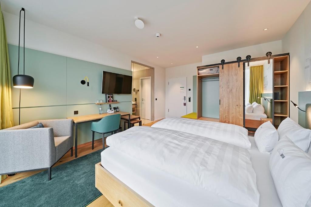 Standard, Twin Beds, Balcony