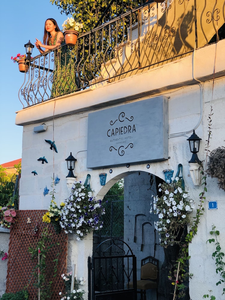 Capiedra Hotel 6/47