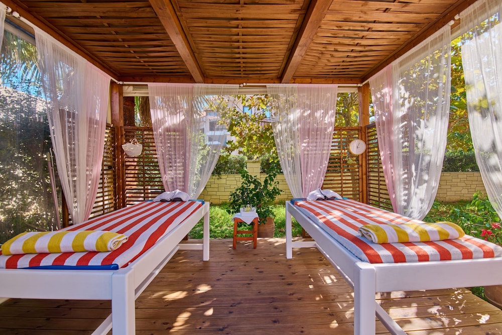 Tsilivi Beach Hotel 30/50