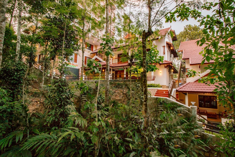 Crown Valley Thekkady 23/28