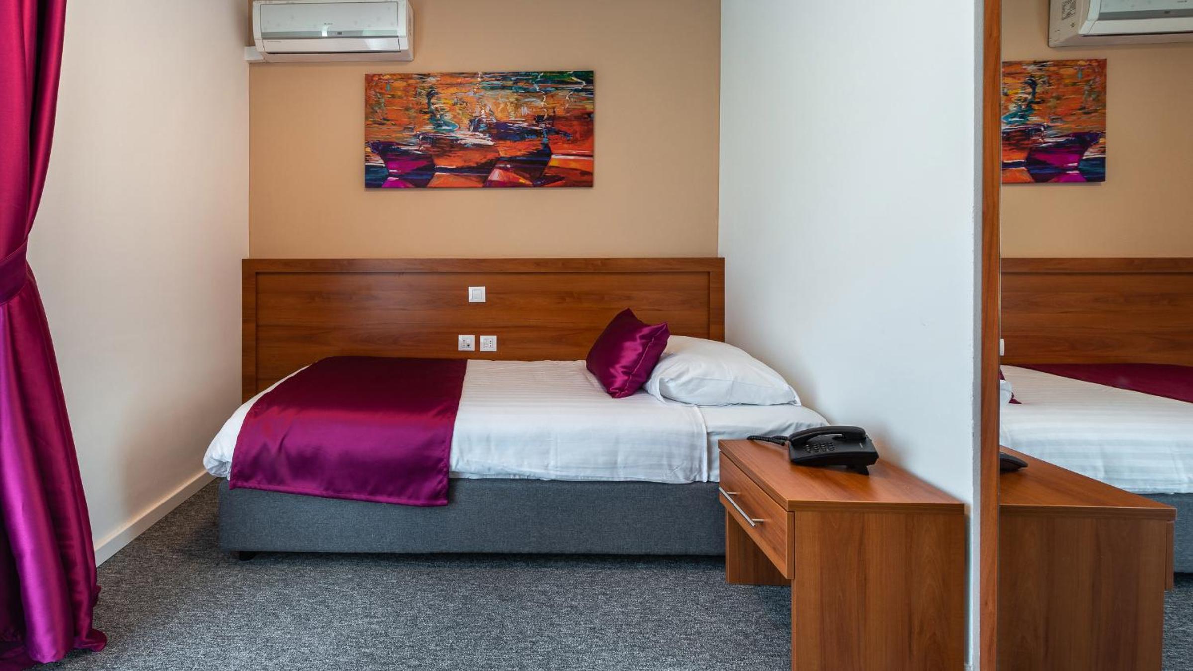 غرفة قياسية مفردة في الملحق، Hotel Komodor 2/8