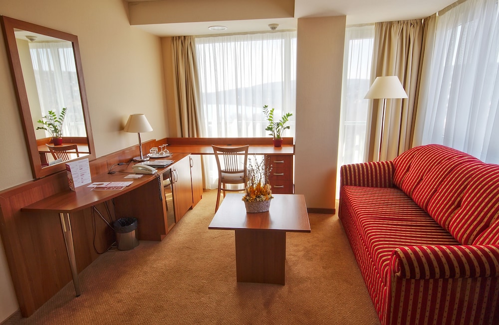 Hunguest Hotel Bal Resort 46/76