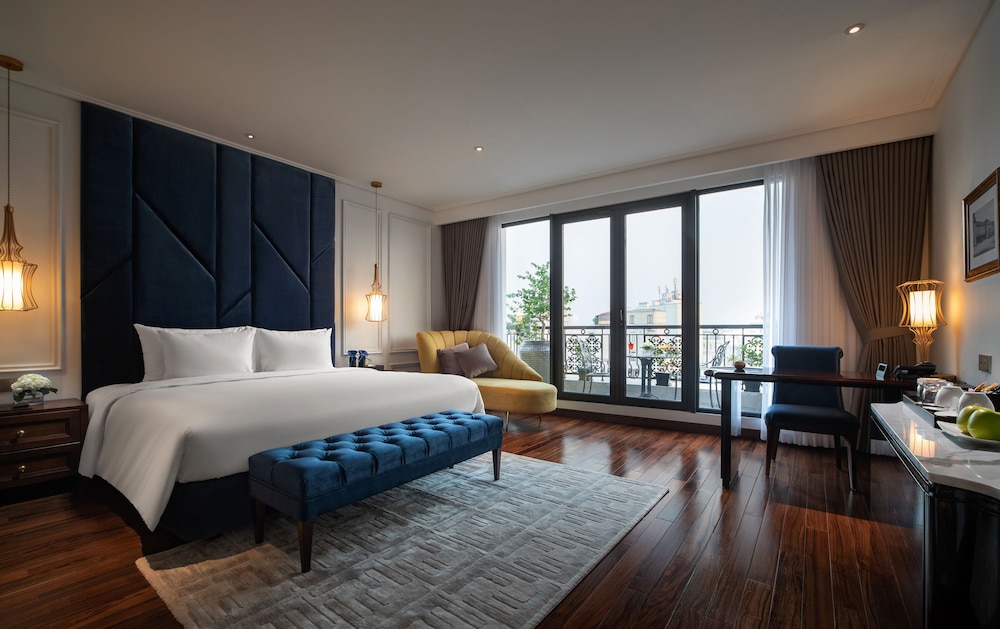 SOLEIL, SUITE, BALCONY