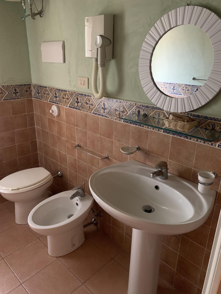 Agriturismo Villa Cefala 62/66