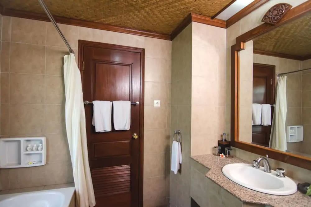 Sri Phala Resort And Villa 74/75