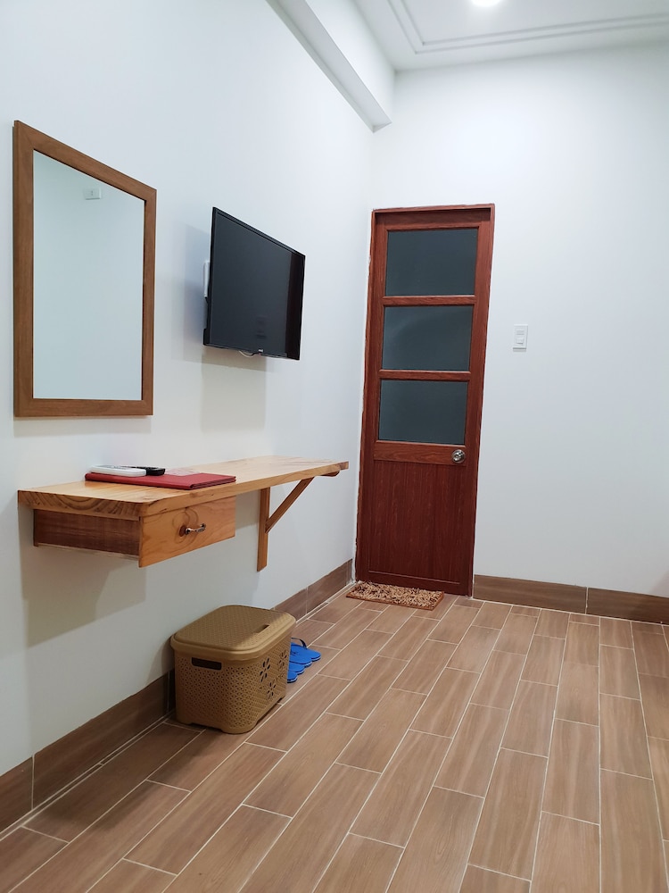 Quy Nhon Center Hotel 28/38