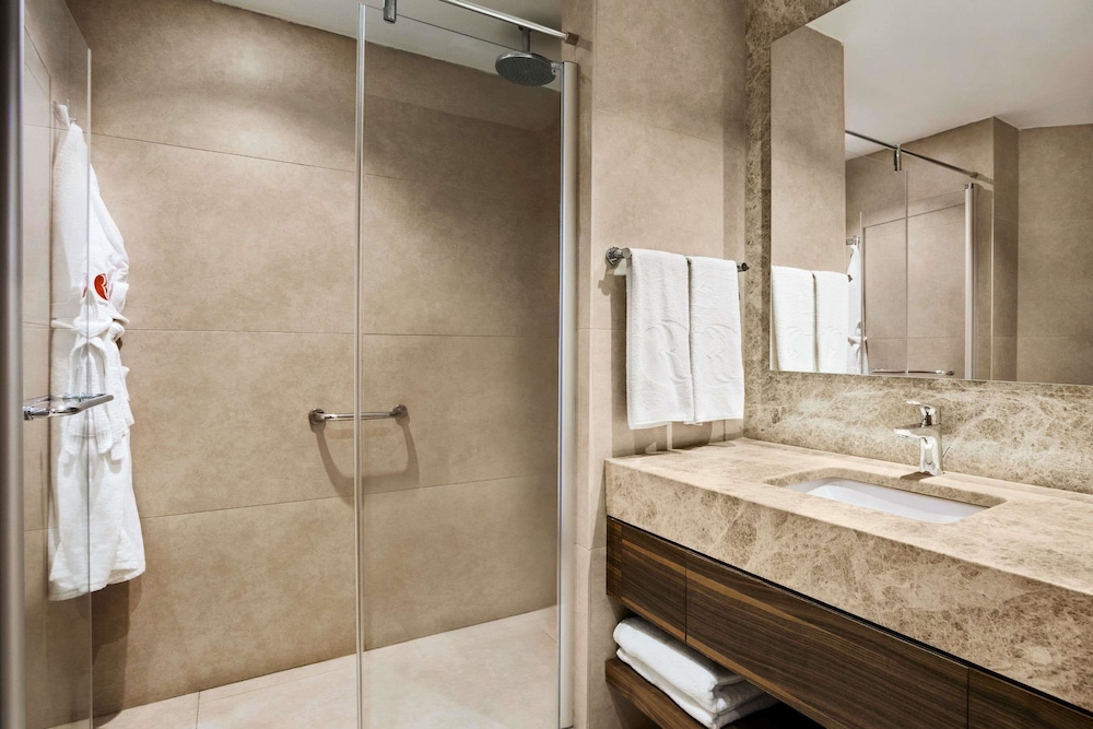 Ramada Hotel and Suites by Wyndham Kusadasi 23/47