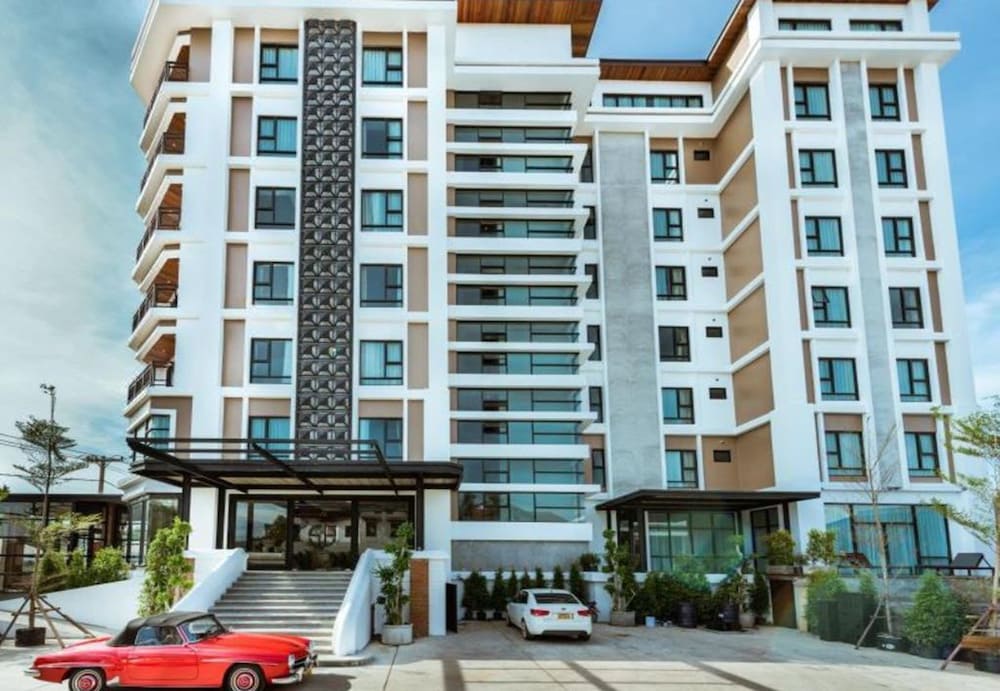 S Park Design Hotel in VIENTIANE