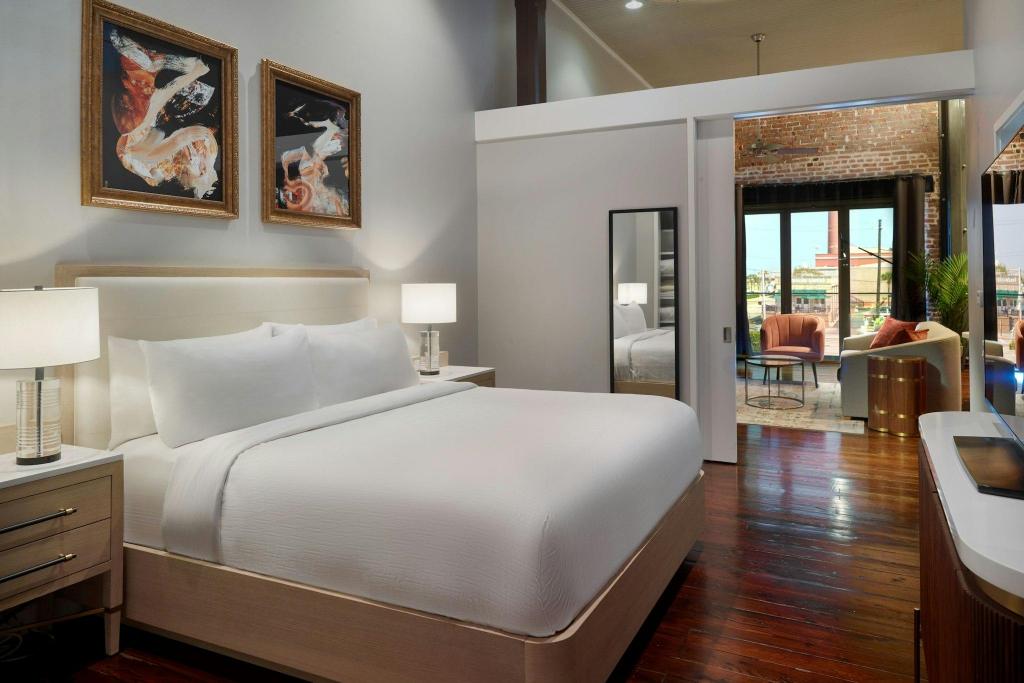 1 Bedroom, Loft, Residence, King Bed, Sofa, High Floor