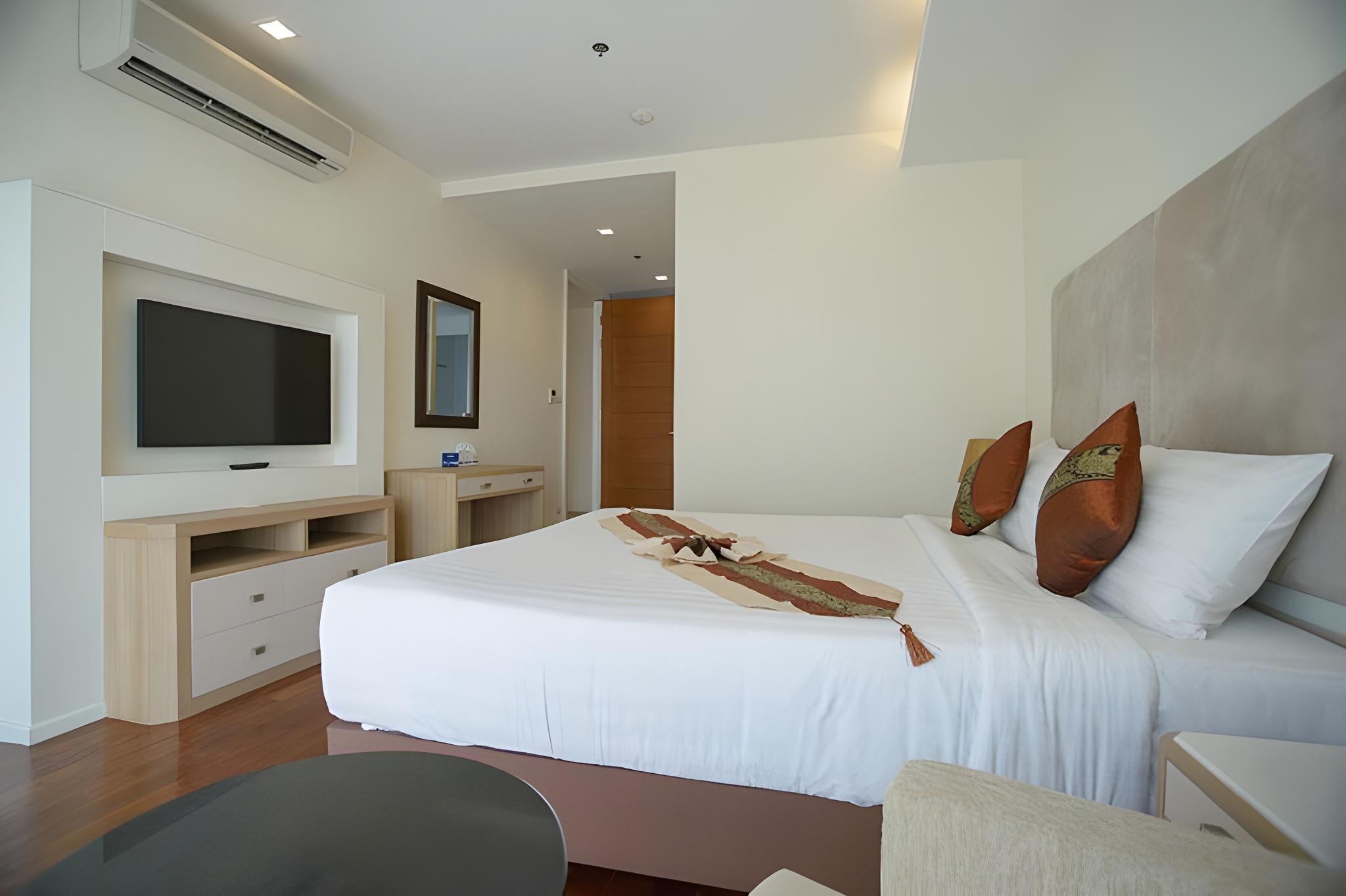 2 BEDROOMS, DELUXE, APARTMENT