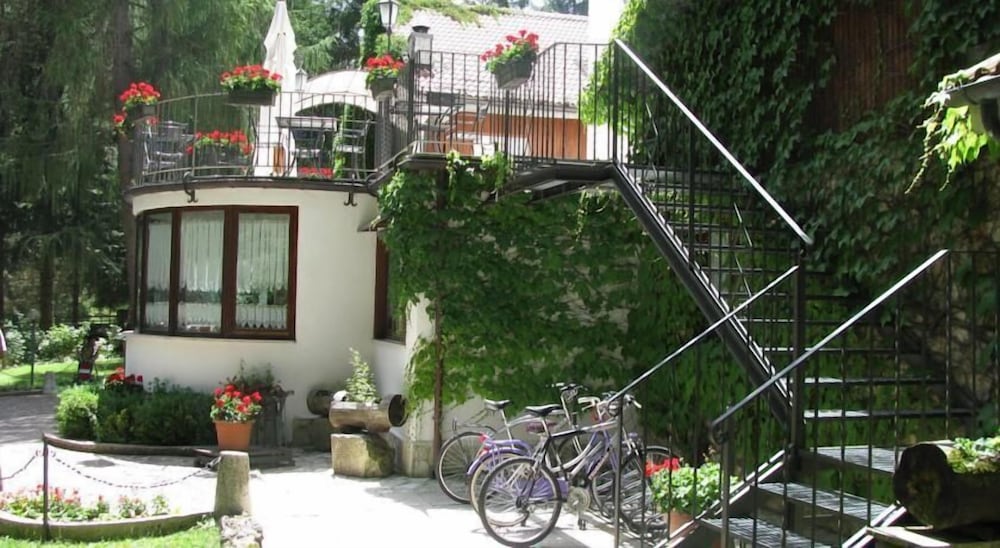 LH Albergo Il Paradiso 2/38