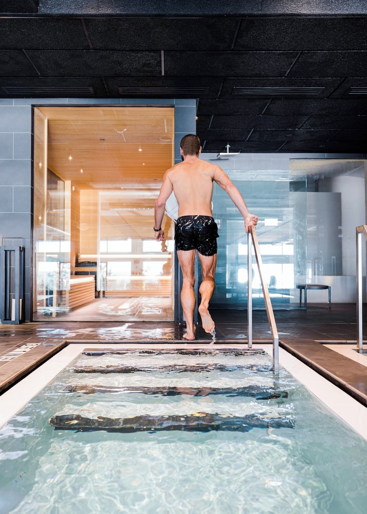 Gurneys Montauk Resort and Seawater Spa 38/78