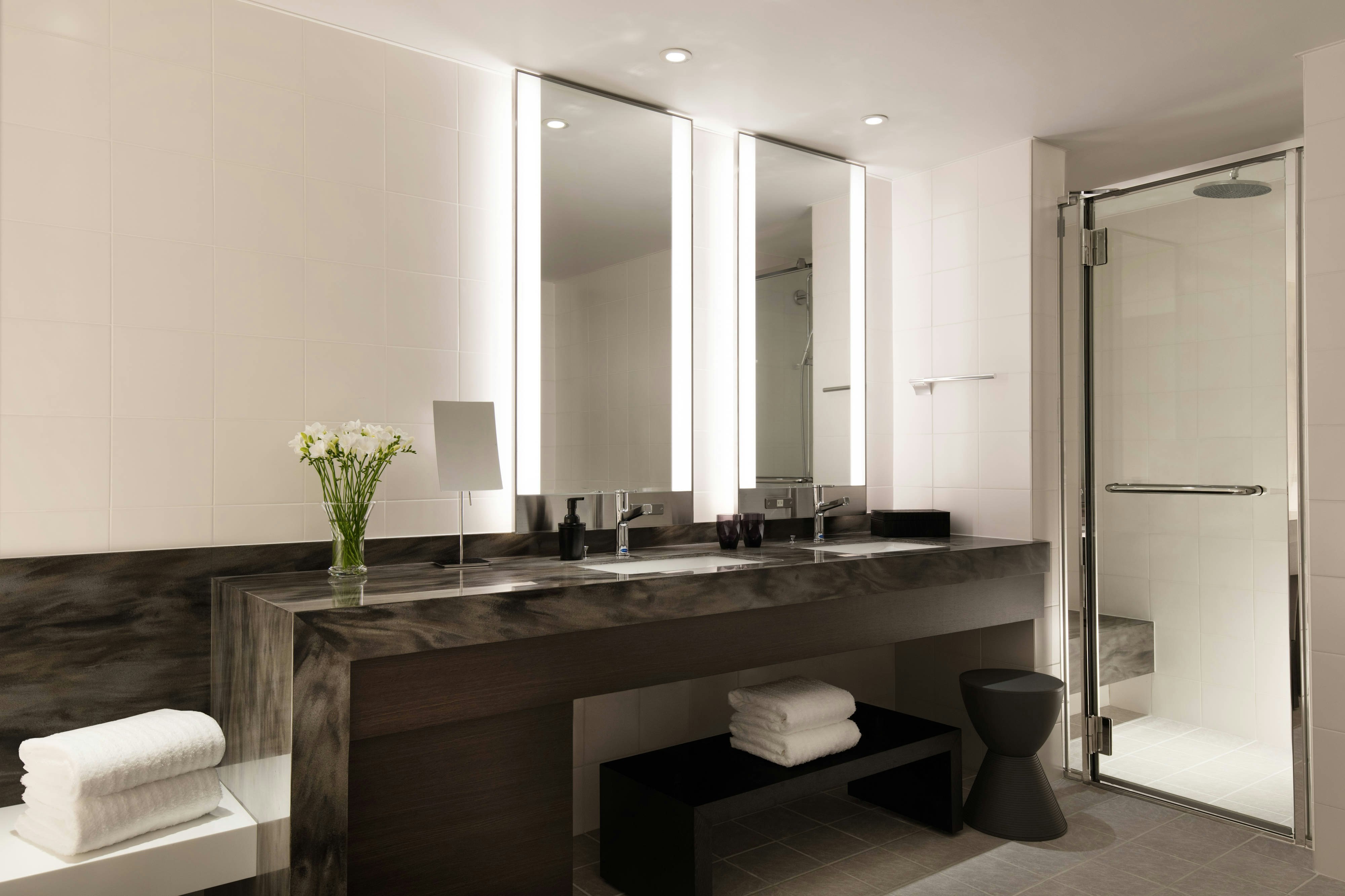 Courtyard By Marriott Shin Osaka Station 51/51