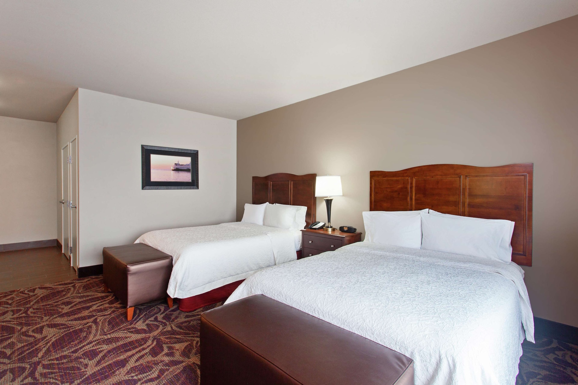 Water, 2 Queen Beds